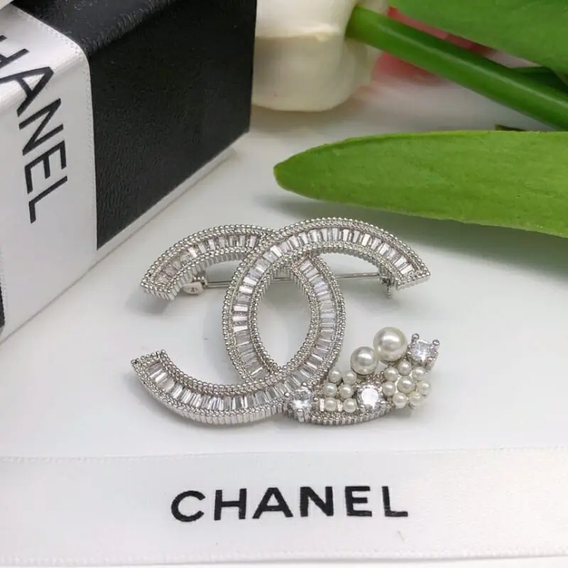 chanel brooches pour femme s_12052b11